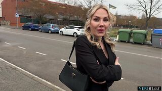 I meet a blonde girl in the middle of the street and we fuck in public